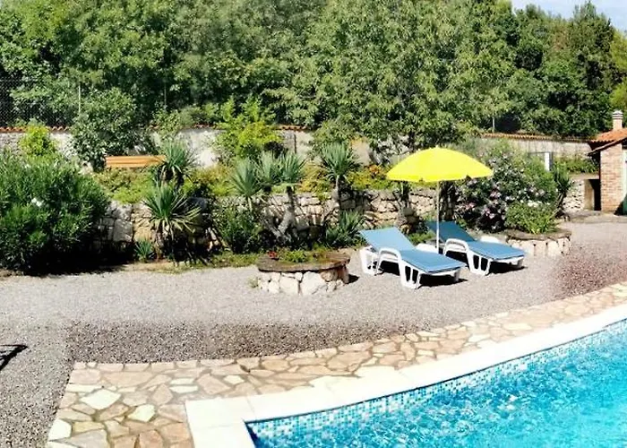 Romantic Tiny House With Private Pool & Fenced Garden - Pet Friendly Kostrena